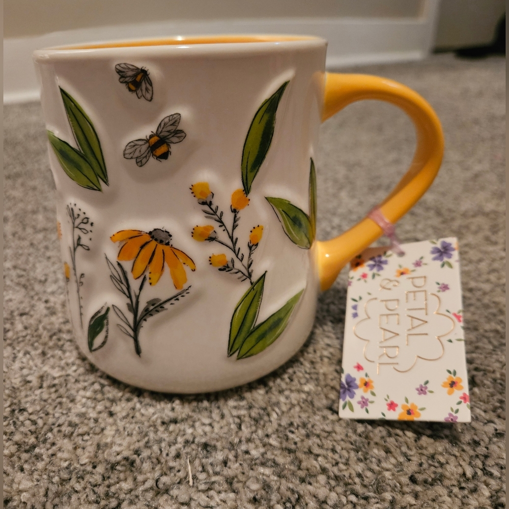 Floral Bee Mug with Yellow Handle & Yellow Inside